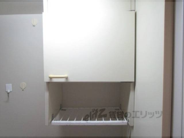 キッチン　上部収納