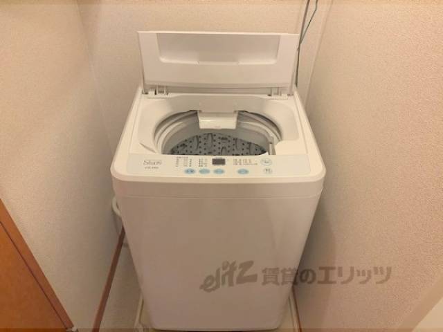 洗濯機置場　洗濯機