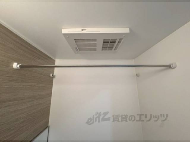 風呂　浴室物干し竿