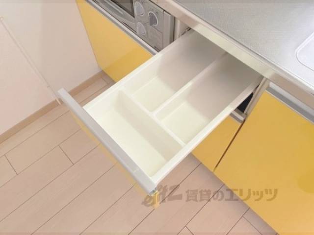キッチン　床下収納