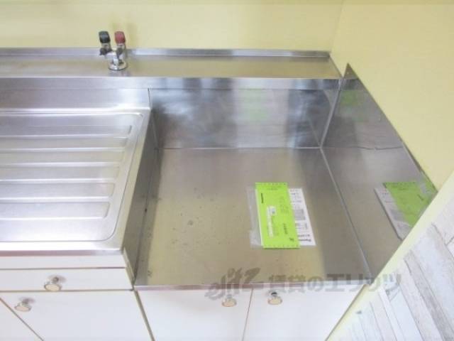 キッチン　コンロ置き場