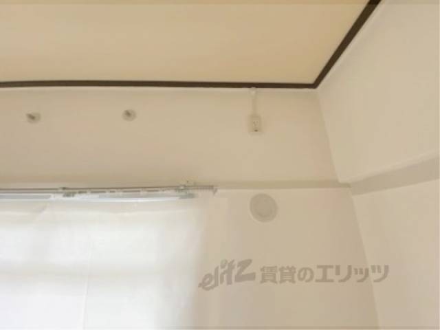 エアコン　設置場所