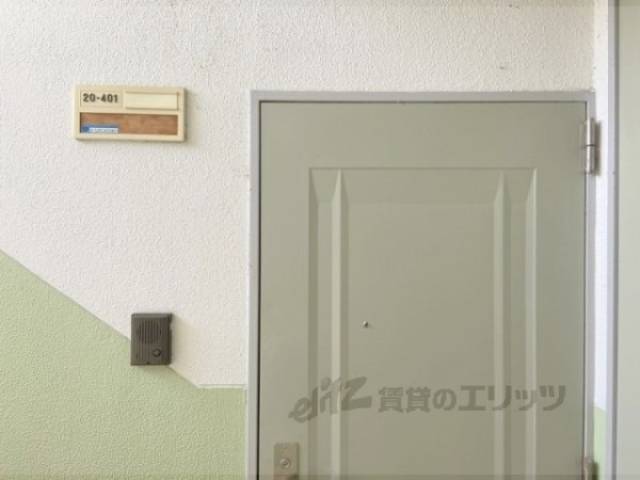 玄関　インターホン