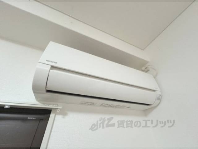 洋室　エアコン