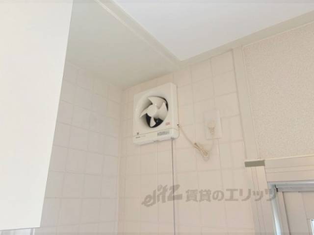 キッチン　換気扇