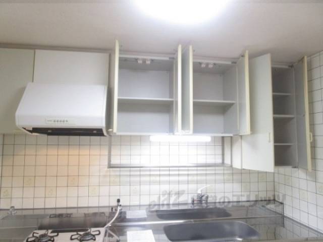 キッチン　収納