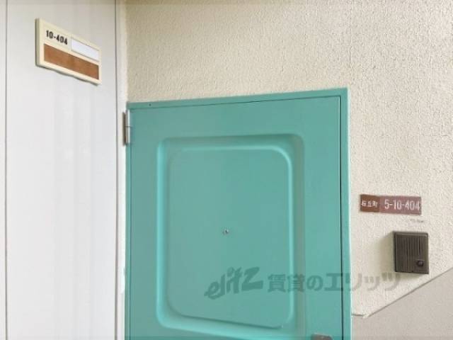 玄関　インターホン