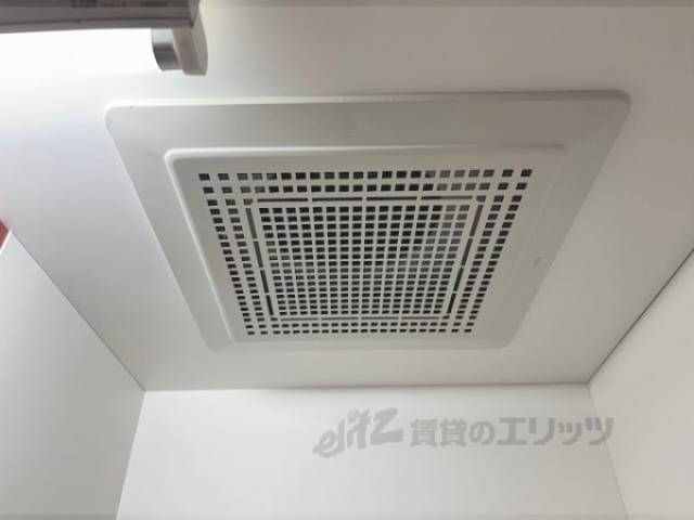 キッチン　換気扇