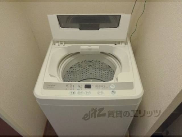 洗濯機置場　洗濯機