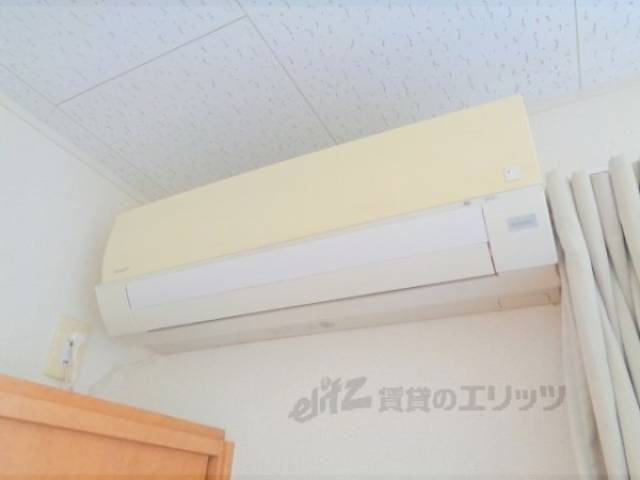 エアコン　収納