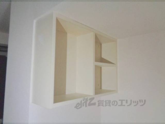 洗濯機置場　収納