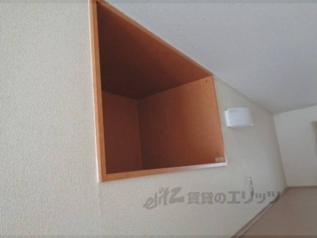 洋室　収納