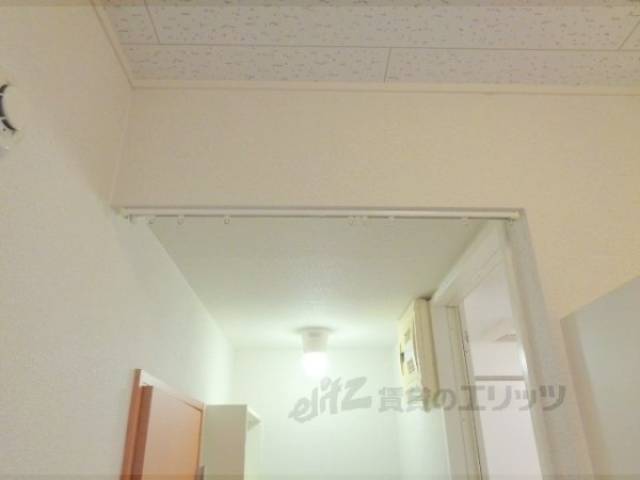 カーテンレール