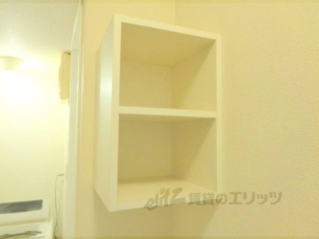 冷蔵庫置場　収納