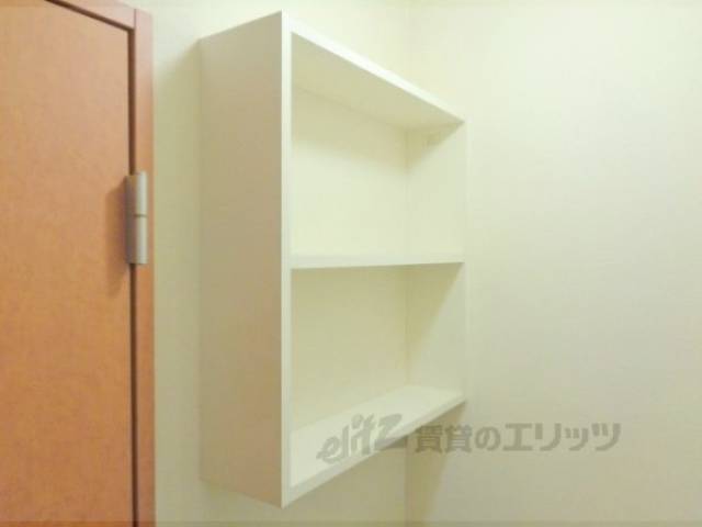 洗濯機置場　収納