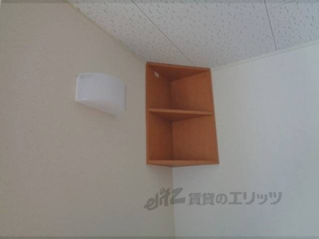 洋室　収納