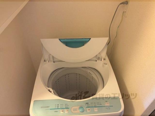 洗濯機置場　洗濯機