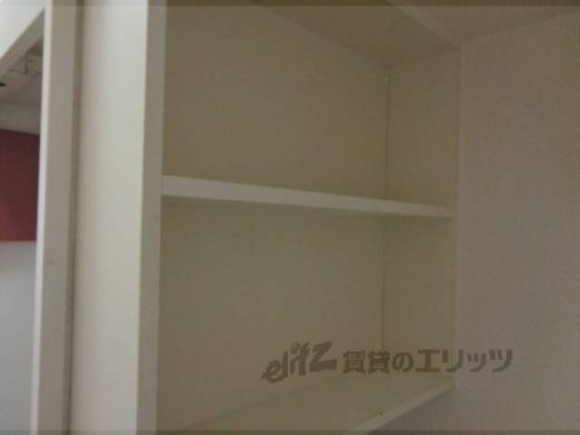 洗濯機置場　収納