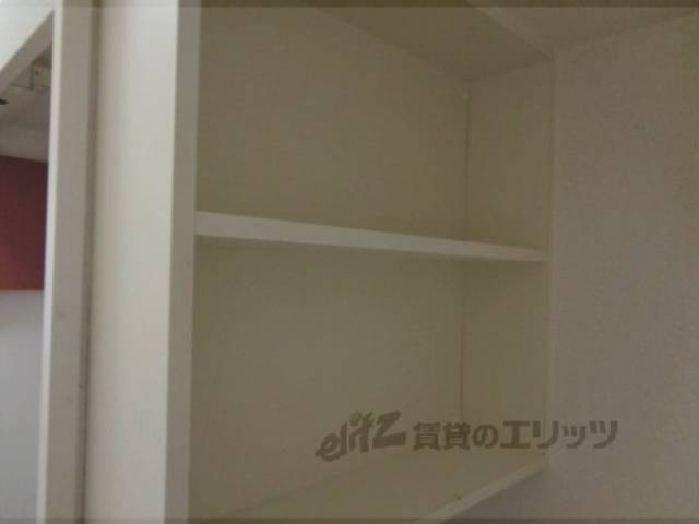 洗濯機置場　収納