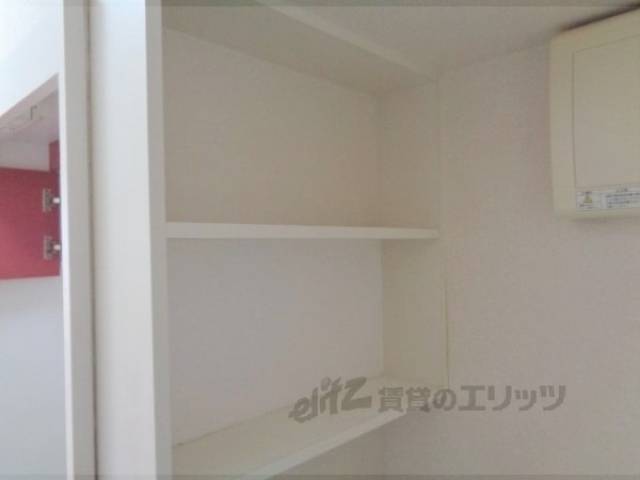 洗濯機置場　収納