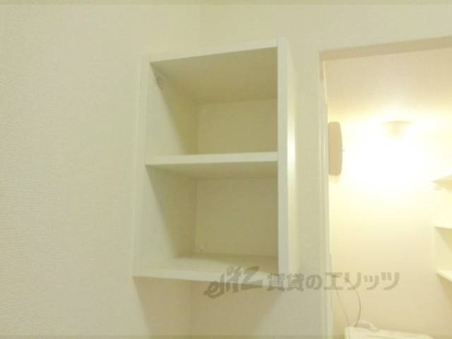 冷蔵庫置場　収納