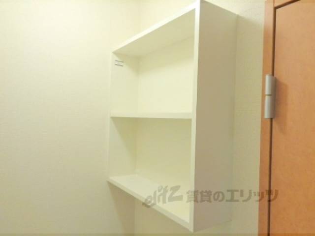 洗濯機置場　収納