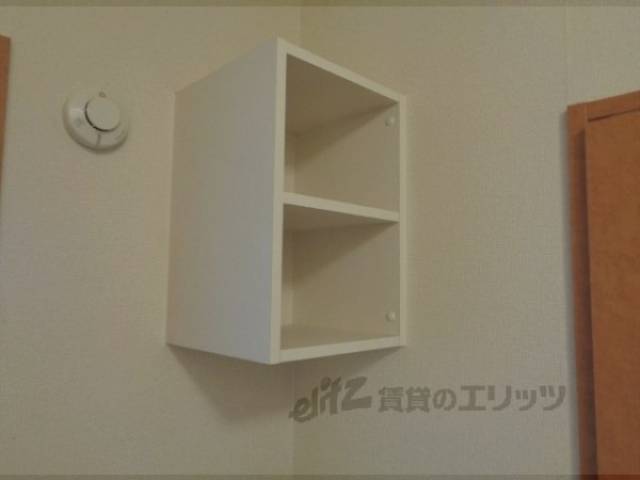 冷蔵庫置場　収納