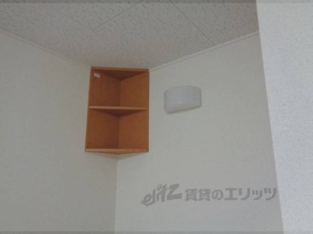 洋室　収納