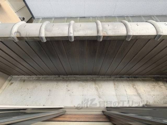 ベランダ　共同