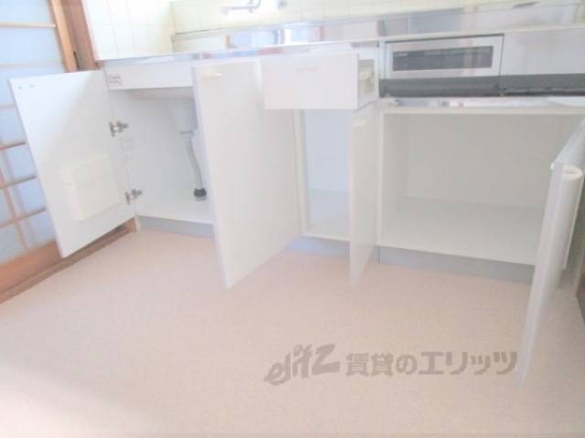 キッチン　収納