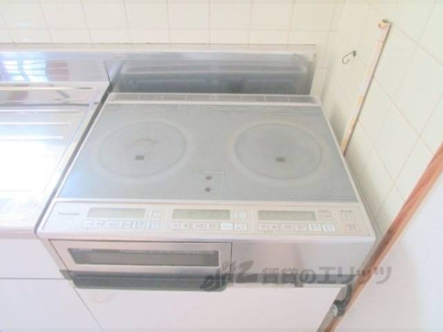 キッチン　コンロ