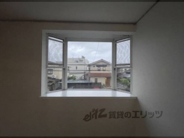 出窓