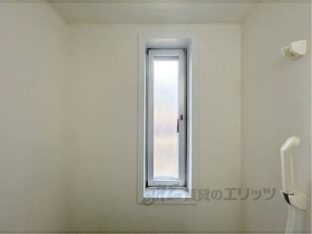 ユニットバス　窓
