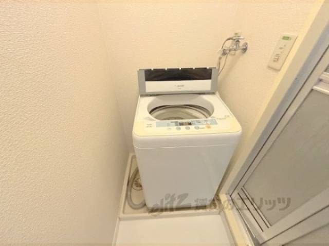 洗濯機置場　洗濯機