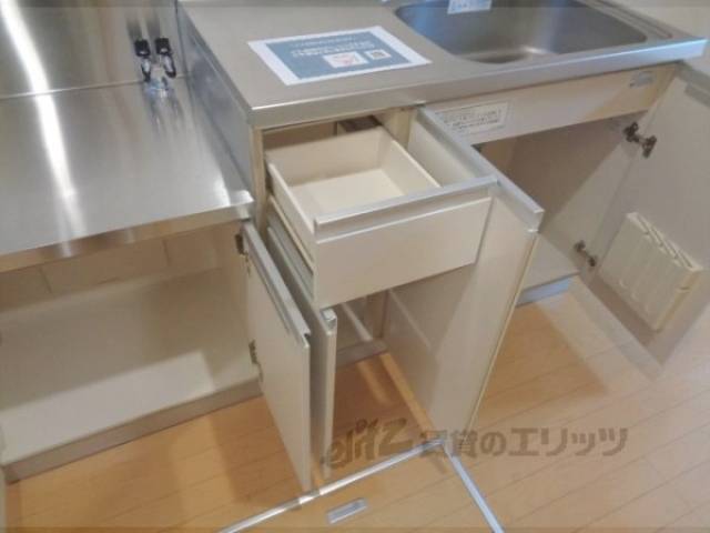 キッチン　収納