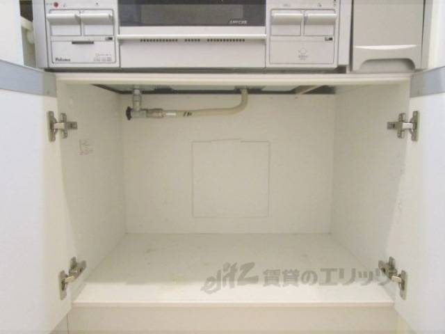 キッチン　下部収納