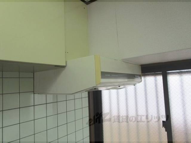 キッチン　換気扇