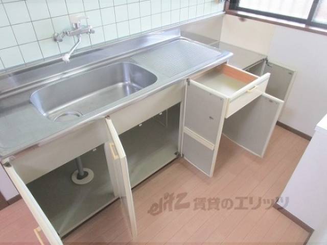 キッチン　収納