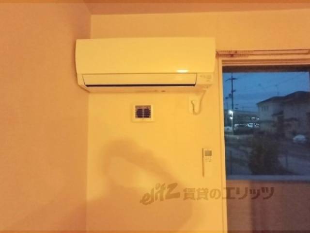 リビング　エアコン