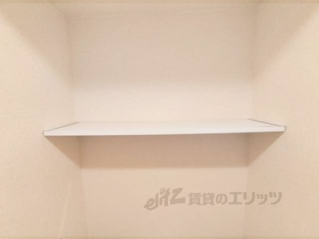 トイレ　棚