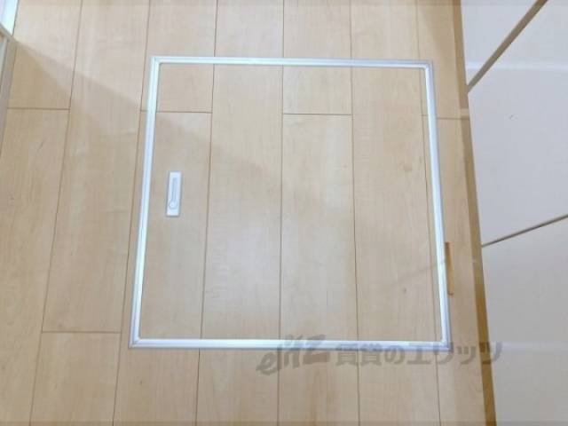 収納　床下収納