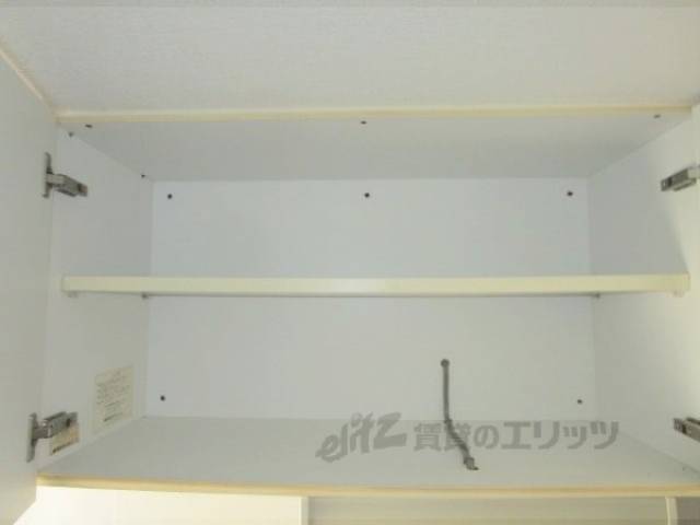 キッチン　上部収納