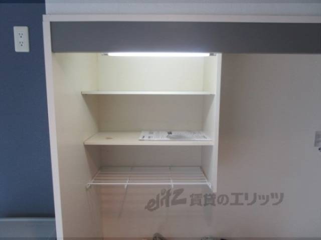 収納　キッチン