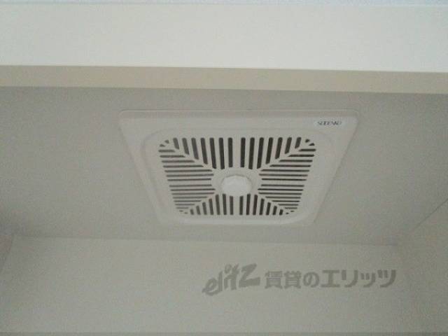 キッチン　換気扇