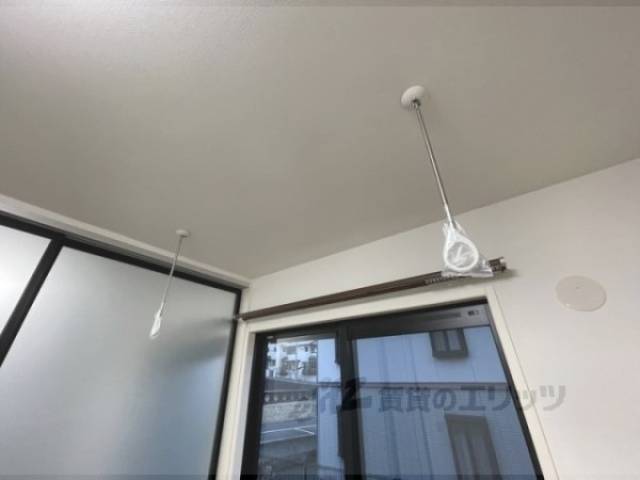 室内干し竿掛け