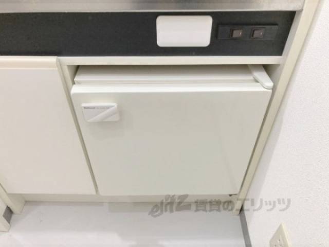 キッチン　ミニ冷蔵庫