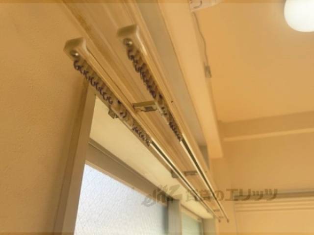 カーテンレール