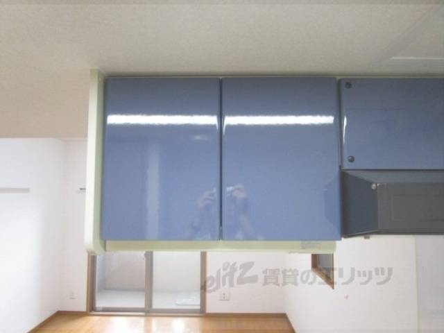 キッチン　上部収納