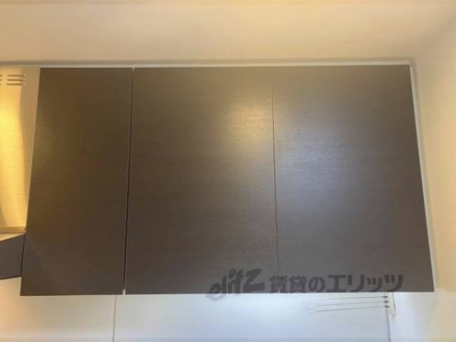 キッチン　上部収納