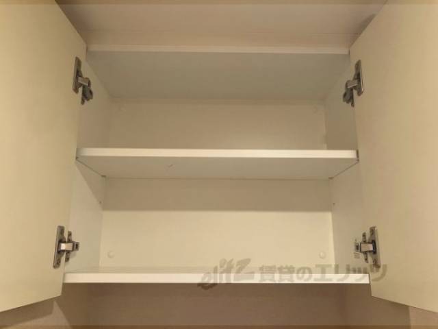 トイレ　上部収納